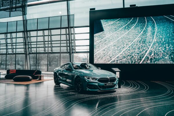 Why All Auto Businesses Should Optimize Their Website to Drive Online Engagement